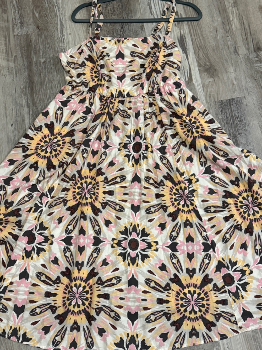 Torrid 00 10/12 Ivory Kaleidoscope Medallion Smocked Maxi Dress Boho Drawstring